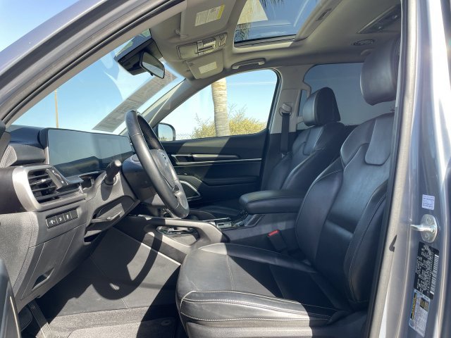 Used 2024 Kia Telluride S w/ S Sunroof Package FWD image 19