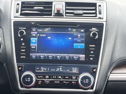 Used 2018 Subaru Outback 2.5i Limited AWD/4WD image 15