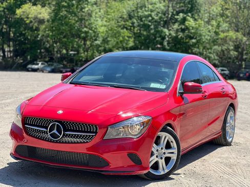 Used 2018 Mercedes-Benz CLA 250 4MATIC image 2