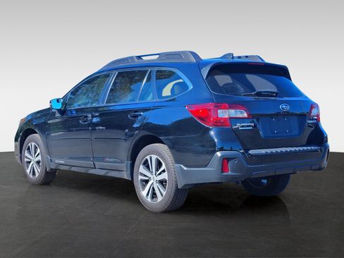 Used 2018 Subaru Outback 2.5i Limited AWD/4WD image 7