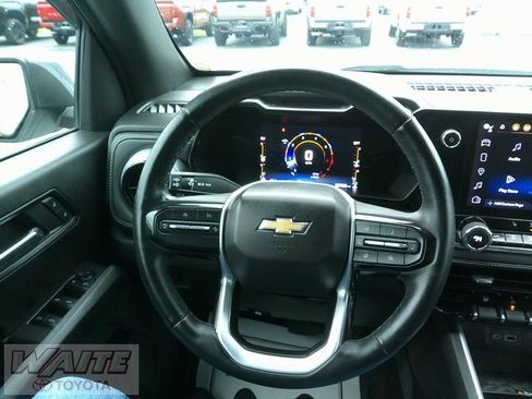 Used 2023 Chevrolet Colorado LT image 12