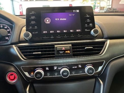Used 2018 Honda Accord LX image 16