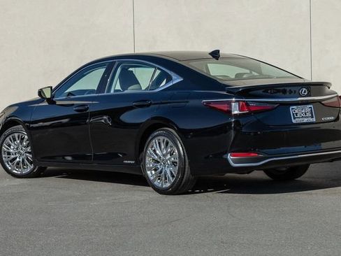 Used 2020 Lexus ES 300h 300h image 3