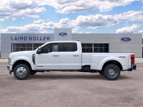 New 2026 Ford F450 King Ranch w/ Chrome Package AWD/4WD image 3