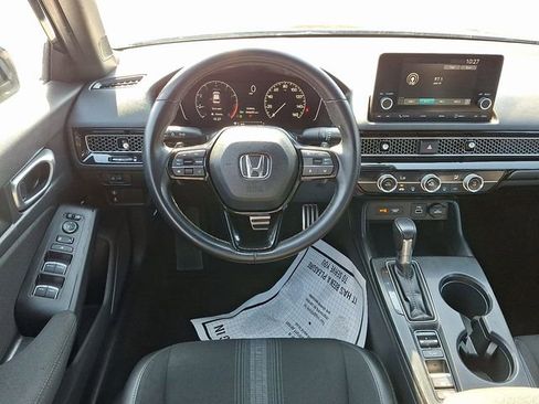 Used 2023 Honda Civic Sport image 11