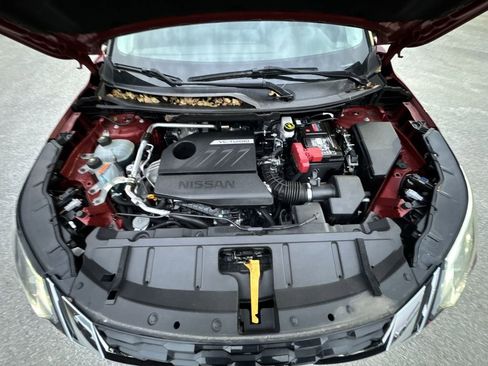 Used 2022 Nissan Rogue SV w/ SV Premium Package image 18