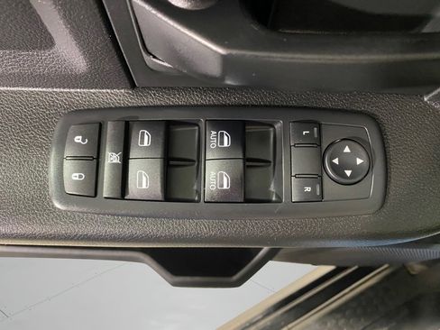 Used 2018 RAM 3500 Tradesman w/ Popular Equipment Group image 21