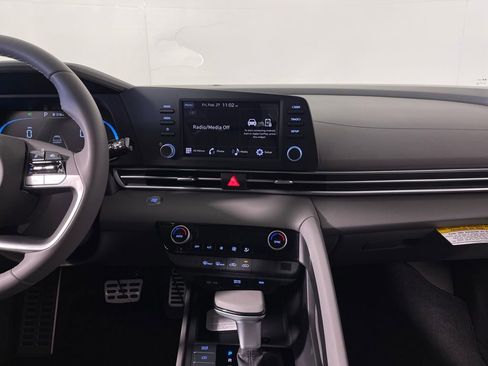 New 2026 Hyundai Elantra Sport FWD image 16