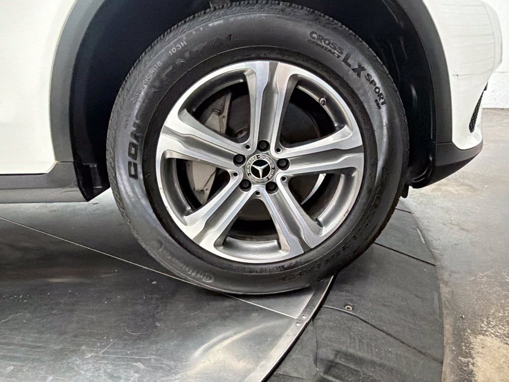 Certified 2019 Mercedes-Benz GLC 300 4MATIC image 9