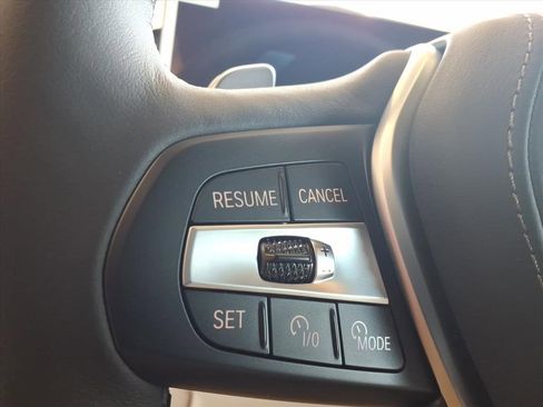 New 2026 BMW X5 xDrive50e image 14