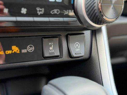 New 2025 Toyota RAV4 XLE w/ Convenience Package image 18