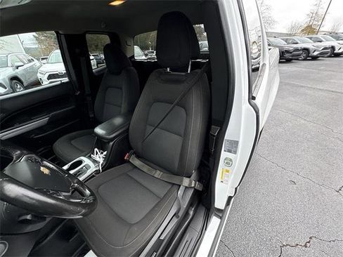 Used 2022 Chevrolet Colorado LT w/ Fleet Safety Package image 12