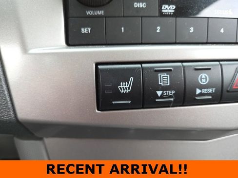 Used 2008 Chrysler Sebring Limited w/ Luxury Group image 39