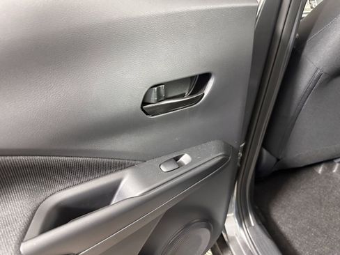 New 2025 Nissan Kicks Play S image 32