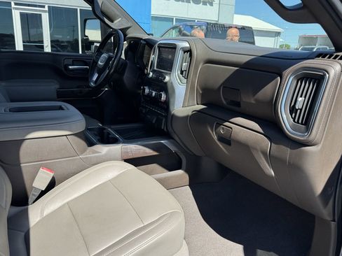 Used 2020 GMC Sierra 2500 SLT w/ SLT Premium Plus Package AWD/4WD image 10