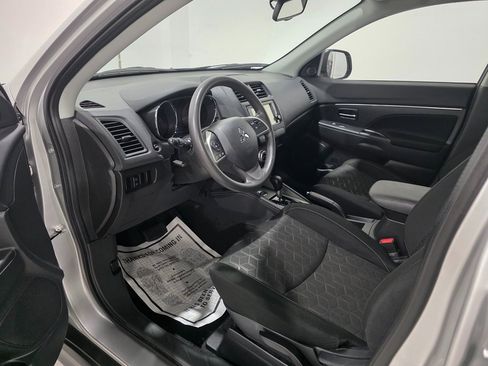 Used 2023 Mitsubishi Outlander Sport ES image 15