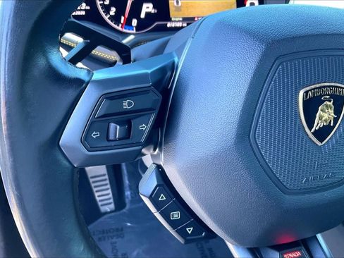 Used 2015 Lamborghini Huracan LP 610-4 AWD/4WD image 16
