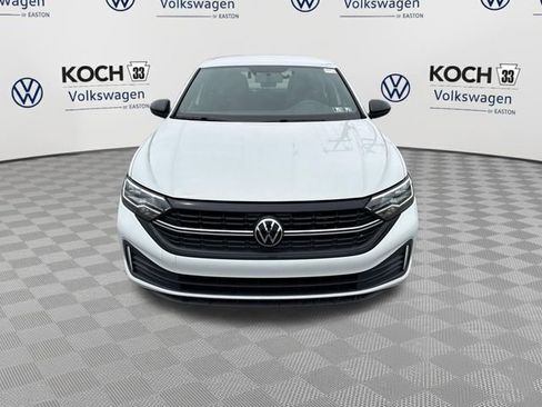Used 2022 Volkswagen Jetta Sport FWD image 2