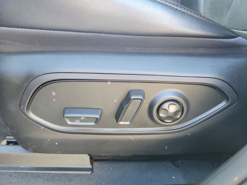 Used 2023 Jeep Grand Cherokee Altitude image 20