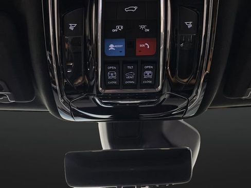 Used 2025 Jeep Grand Cherokee L Summit image 30