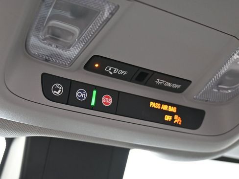 Used 2023 Chevrolet Equinox LS w/ Driver Confidence II Package image 19