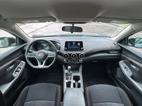 Certified 2024 Nissan Sentra SR FWD image 26