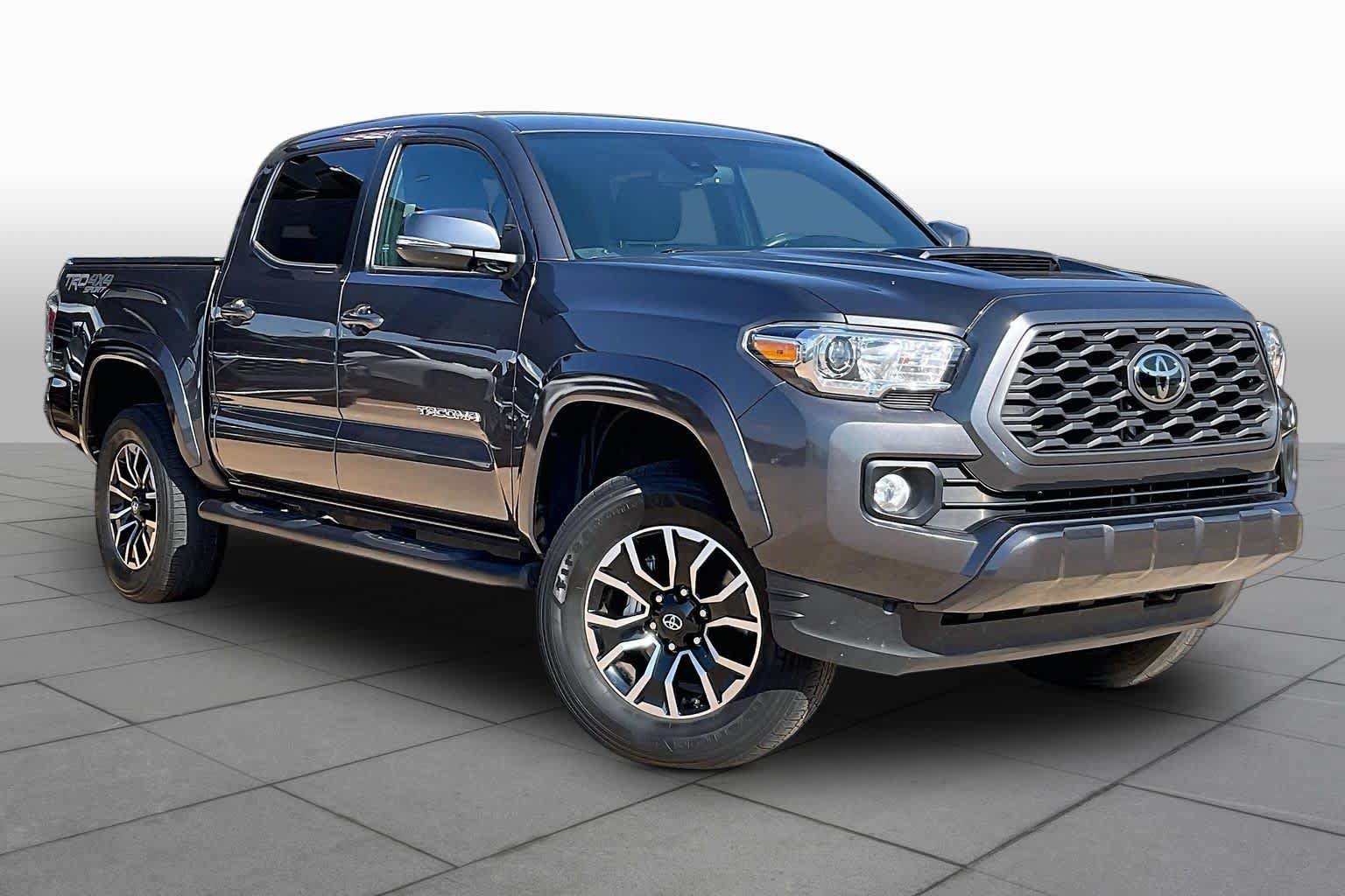 Used 2020 Toyota Tacoma TRD Sport w/ Technology Package AWD/4WD image 4