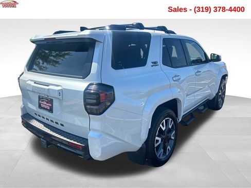 Used 2025 Toyota 4Runner TRD Sport AWD/4WD image 5