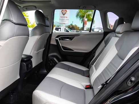 Certified 2020 Toyota RAV4 Limited image 19