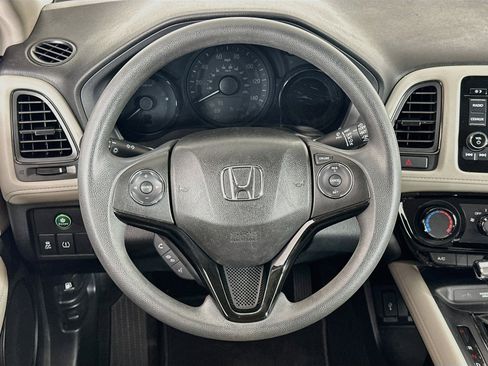 Used 2018 Honda HR-V LX image 18