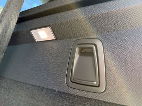 Used 2024 Volvo XC90 T8 Ultimate w/ Protection Package Premier image 23