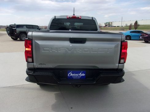Used 2023 Chevrolet Colorado W/T image 4