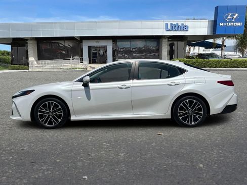 Used 2026 Toyota Camry XLE FWD image 6