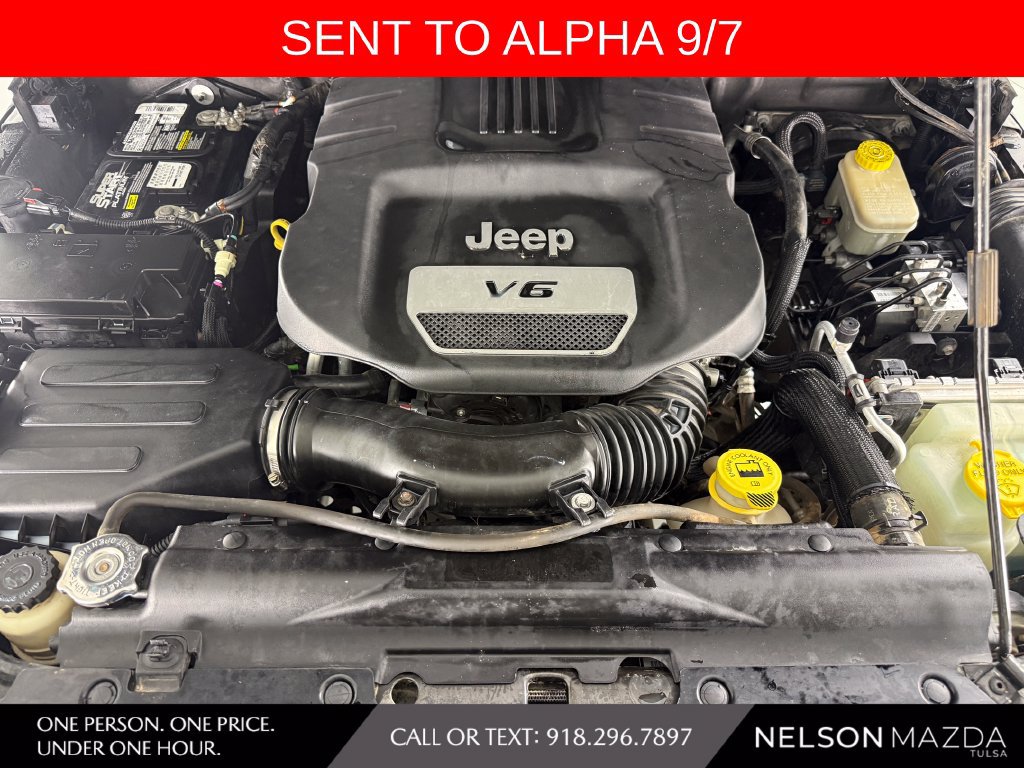 Used 2014 Jeep Wrangler Unlimited Rubicon w/ Connectivity Group AWD/4WD image 44
