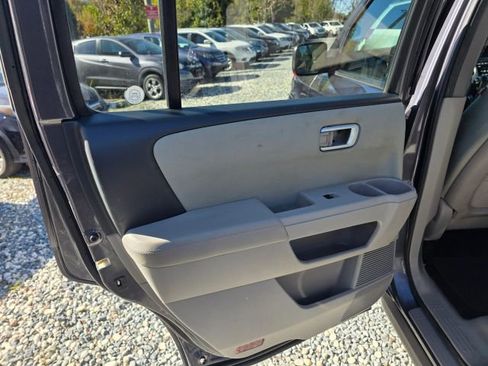 Used 2015 Honda Pilot LX image 15