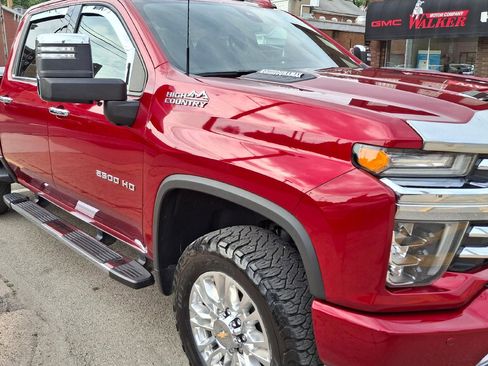 Used 2021 Chevrolet Silverado 2500 High Country w/ Safety Package II AWD/4WD image 1