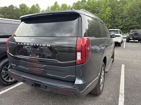 Used 2025 Ford Expedition Active AWD/4WD image 19