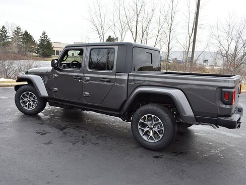 New 2026 Jeep Gladiator Sport image 8