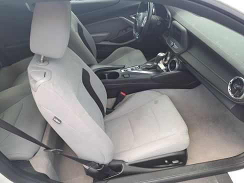 Used 2023 Chevrolet Camaro LT RWD image 13