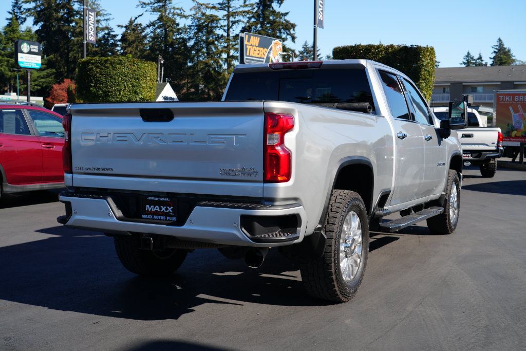 Used 2022 Chevrolet Silverado 2500 High Country AWD/4WD image 9