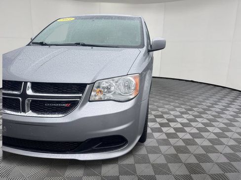 Used 2015 Dodge Grand Caravan SE FWD image 10
