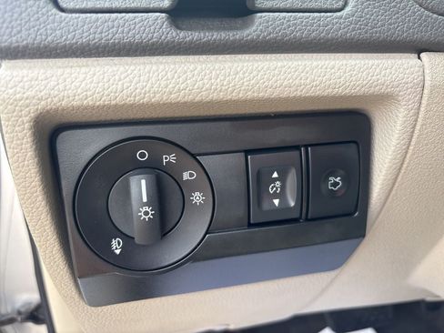 Used 2012 Ford Fusion SE FWD image 20