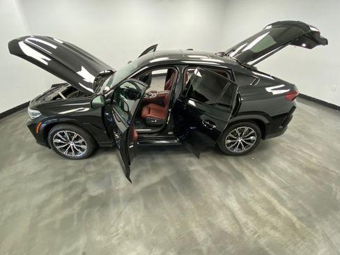 Used 2022 BMW X6 xDrive40i w/ M Sport Package image 50