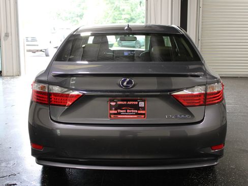 Used 2013 Lexus ES 300h w/ Luxury Pkg FWD image 4