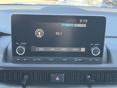 Used 2025 Honda CR-V LX image 28