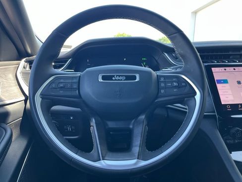 Used 2024 Jeep Grand Cherokee Limited 4xe AWD/4WD image 12