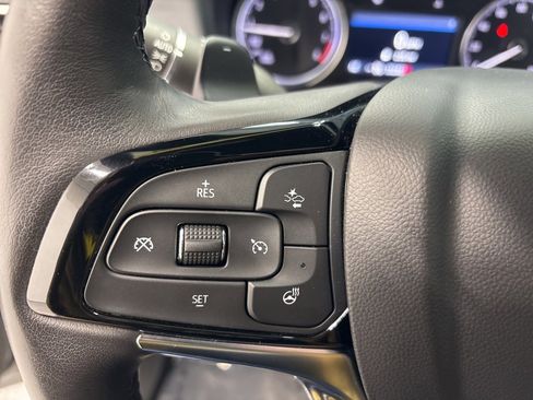 Used 2023 Buick Enclave Essence w/ Sport Touring Edition image 14