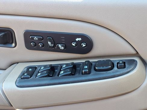 Used 2004 Chevrolet Tahoe Z71 w/ Z71 Preferred Equipment Group image 9