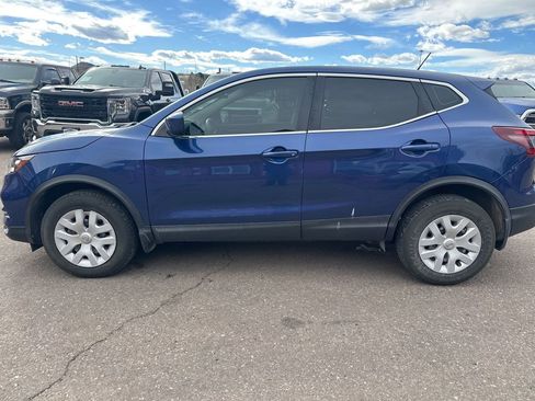 Used 2020 Nissan Rogue Sport S FWD image 4