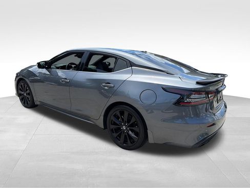 Used 2022 Nissan Maxima SR w/ Sport Mat Group FWD image 5